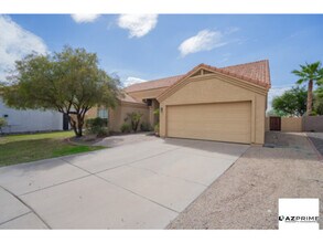 16006 S 39th St in Phoenix, AZ - Building Photo - Building Photo