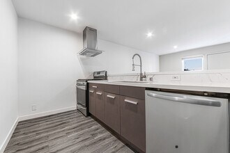 5005 August St in Los Angeles, CA - Building Photo - Building Photo