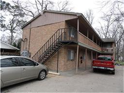 110 Oakdale St-Unit -4 in Dayton, TX - Foto de edificio - Building Photo