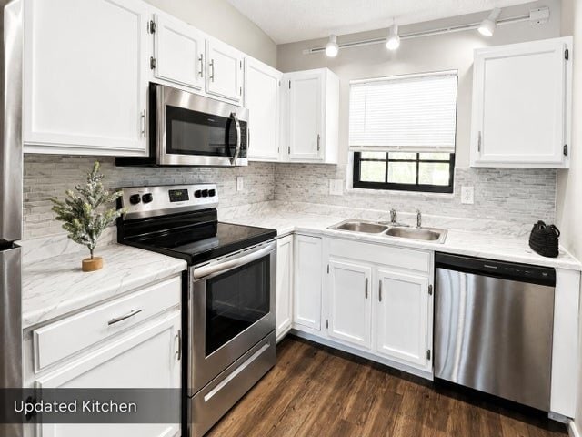 property at 2650 Greenwood Terrace