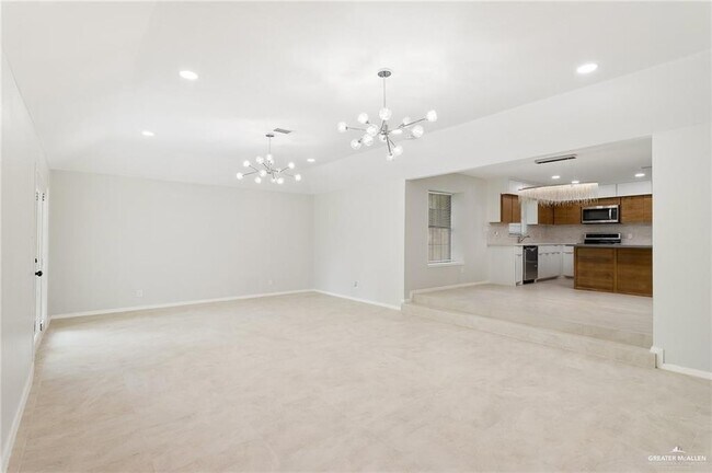 1307 Kerria Ave in McAllen, TX - Building Photo - Building Photo