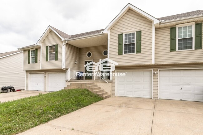 property at 1500 Galway Ct