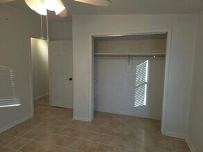 709 Windy Rd in Chesapeake, VA - Building Photo - Building Photo