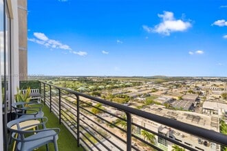 5350 NW 84th Ave in Doral, FL - Building Photo - Building Photo