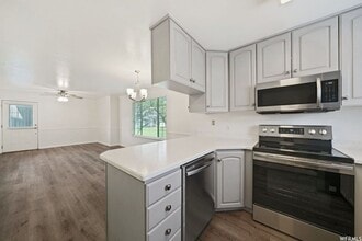 1504 S 175 E St in Orem, UT - Building Photo - Building Photo
