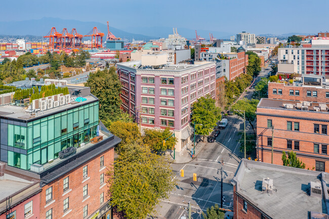 Columbia House in Vancouver, BC - Building Photo - Building Photo