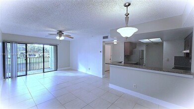 9122 W Atlantic Blvd in Coral Springs, FL - Building Photo - Building Photo