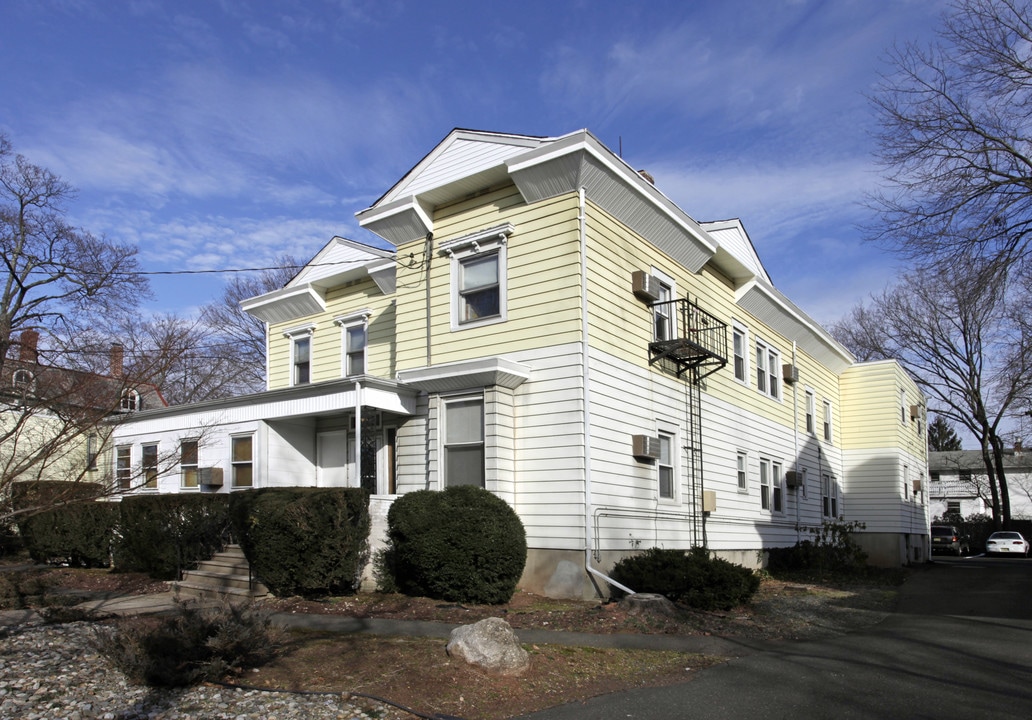 29 S Adelaide Ave in Highland Park, NJ - Building Photo