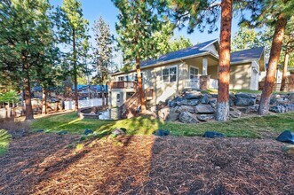 2842 NW Windham Loop in Bend, OR - Building Photo - Building Photo