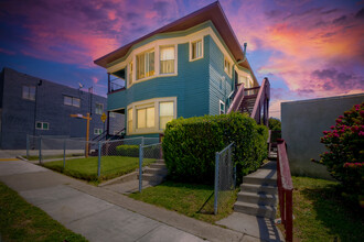 3014 C St in San Diego, CA - Building Photo - Building Photo