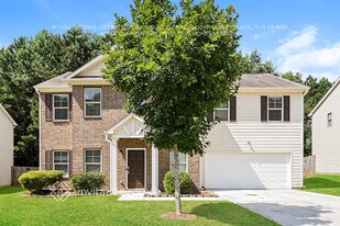 1816 Logan Ridge Cir in Loganville, GA - Building Photo