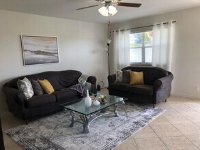 148 Tuscany B in Delray Beach, FL - Building Photo - Building Photo