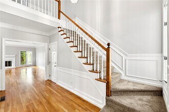 302 S River Farm Dr in Alpharetta, GA - Building Photo - Building Photo
