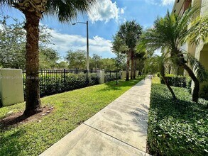10870 NW 88th Ter, Unit 103 in Doral, FL - Building Photo - Building Photo