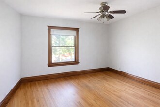 1872 Marshall Ave in St. Paul, MN - Building Photo - Building Photo