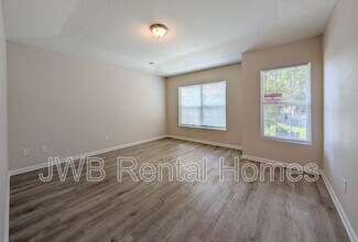 8141 Dandy Ave in Jacksonville, FL - Building Photo - Building Photo