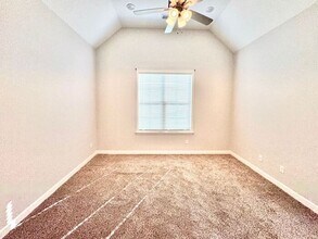 385 Azalea Dr in Somerville, TN - Foto de edificio - Building Photo