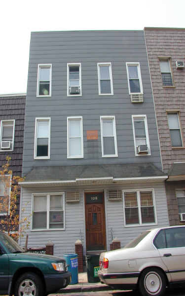 106 Jackson St in Brooklyn, NY - Foto de edificio - Building Photo