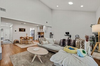 3238 Monika Ln in Hayward, CA - Building Photo - Building Photo