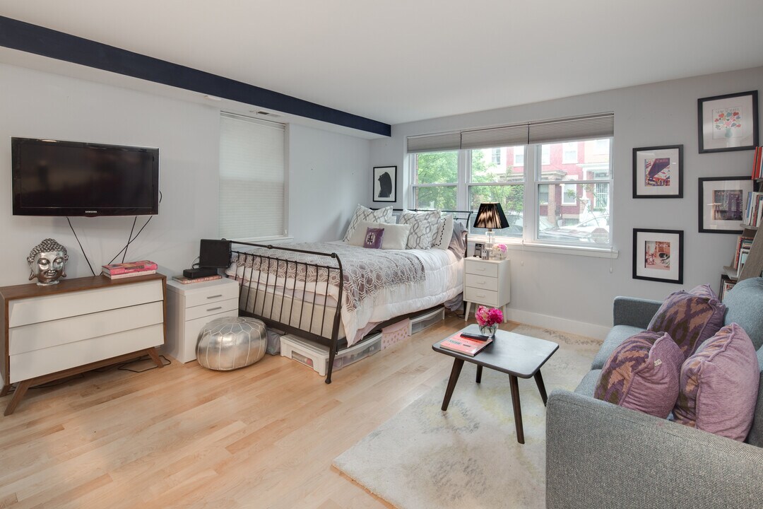 2201 2nd St NW in Washington, DC - Building Photo