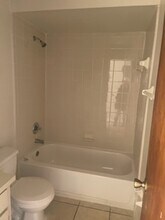 662 Deltona Blvd in Deltona, FL - Building Photo - Building Photo