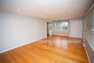 841 Grove St in Haddonfield, NJ - Building Photo - Building Photo