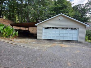 984 Overlook Dr in Dawsonville, GA - Building Photo - Building Photo