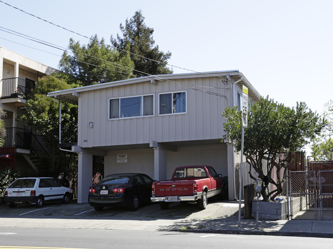 481 Alcatraz Ave in Oakland, CA - Building Photo - Building Photo