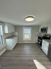 20 Nordland Ave, Unit 2W in Cromwell, CT - Building Photo - Building Photo