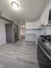 456 Clarkson Ave in Elizabeth, NJ - Building Photo - Building Photo