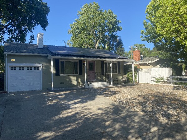 property at 106 Alameda Blvd
