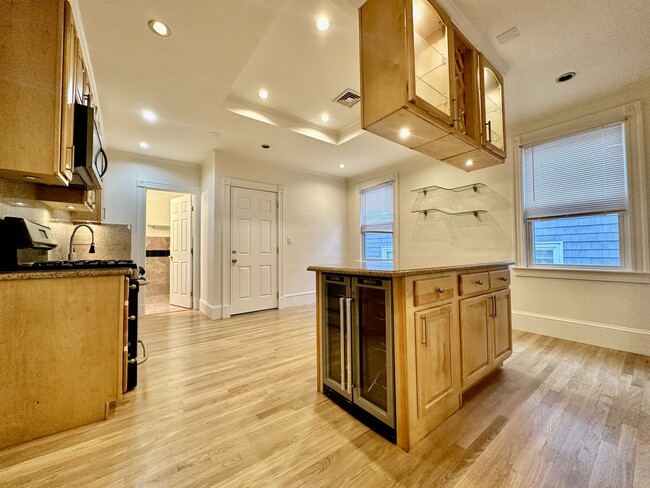 8 White Ave, Unit 2