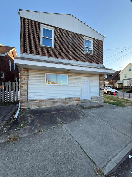 800 North St, Unit Unit D in New Kensington, PA - Foto de edificio