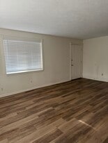 181 Chase St, Unit Duplex in Pocatello, ID - Building Photo