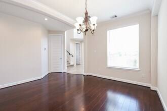 4606 Sky Harbor Ct in Sugar Land, TX - Building Photo - Building Photo