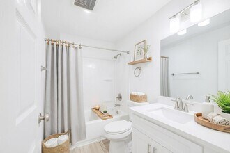 7513 146th St SW in Lakewood, WA - Foto de edificio - Building Photo