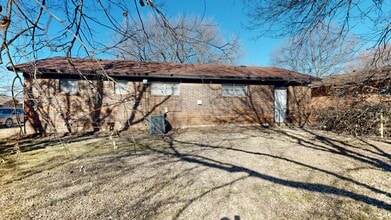 1204 Cedar Dr in Killeen, TX - Building Photo - Building Photo