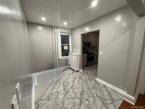 29 Lafayette St in New Rochelle, NY - Building Photo - Building Photo