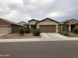 8457 N 61st Ln in Glendale, AZ - Building Photo