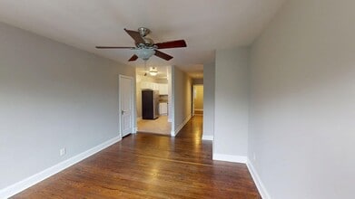 321 Adams St NE, Unit 4 in Washington, DC - Building Photo - Building Photo