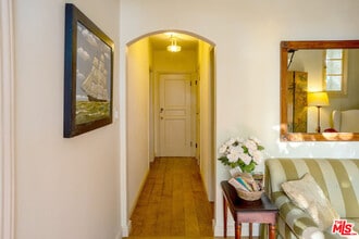 1416 Havenhurst Dr in West Hollywood, CA - Building Photo - Building Photo