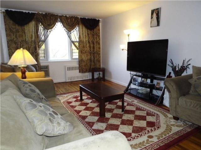 5 Sadore Ln-Unit -5M in Yonkers, NY - Building Photo