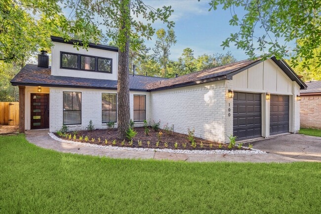 property at 100 W White Willow Cir