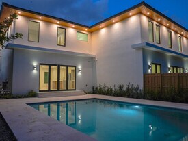 6500 SW 84th St in Miami, FL - Building Photo