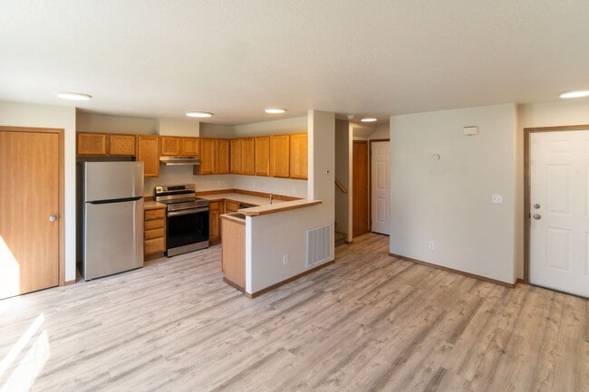 2810-2814 N 14th Pl in Coeur d'Alene, ID - Building Photo - Building Photo