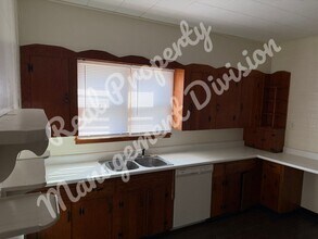 1407 E Reservoir St in Springfield, IL - Building Photo - Building Photo