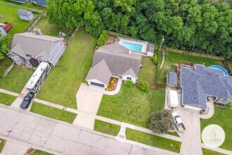 1709 NW 33rd Pl in Topeka, KS - Building Photo - Building Photo