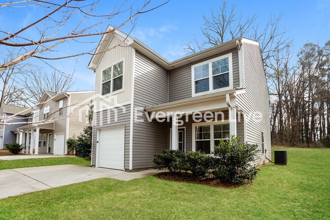 331 Bell St in Mooresville, NC - Building Photo - Building Photo