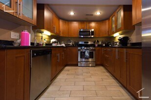 17 St Lukes Rd in Boston, MA - Building Photo