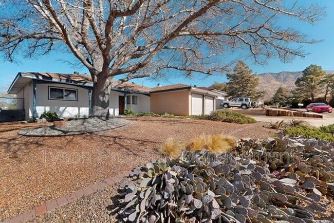 12241 Woodland Ave NE in Albuquerque, NM - Building Photo - Building Photo